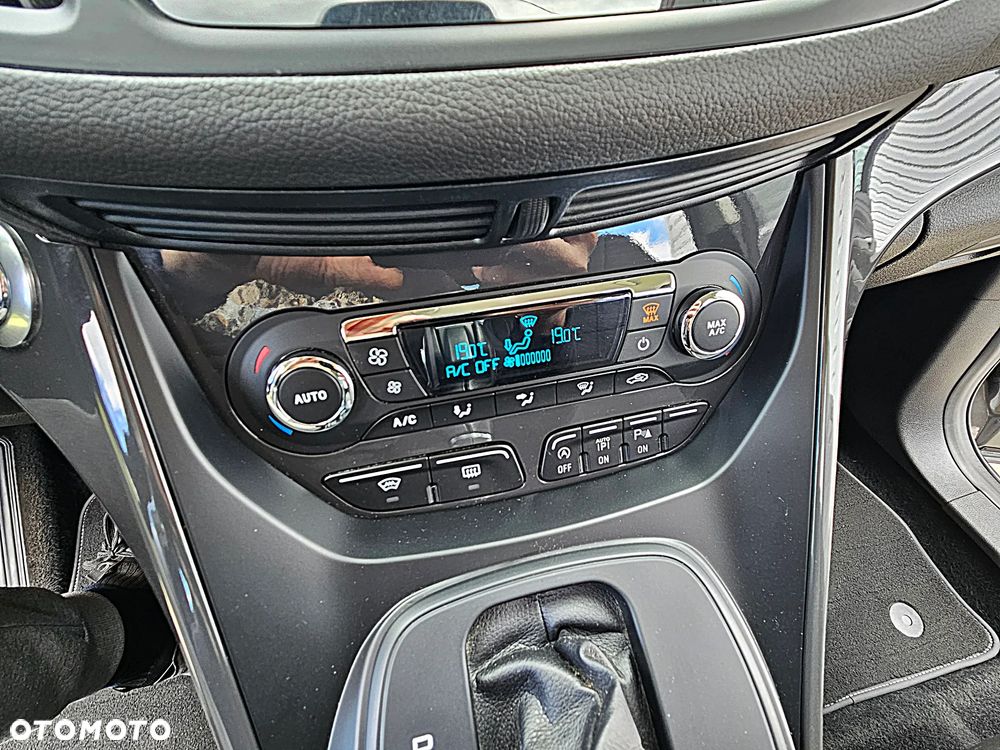 Ford Kuga 2.0 TDCi 4x4 Individual - 27