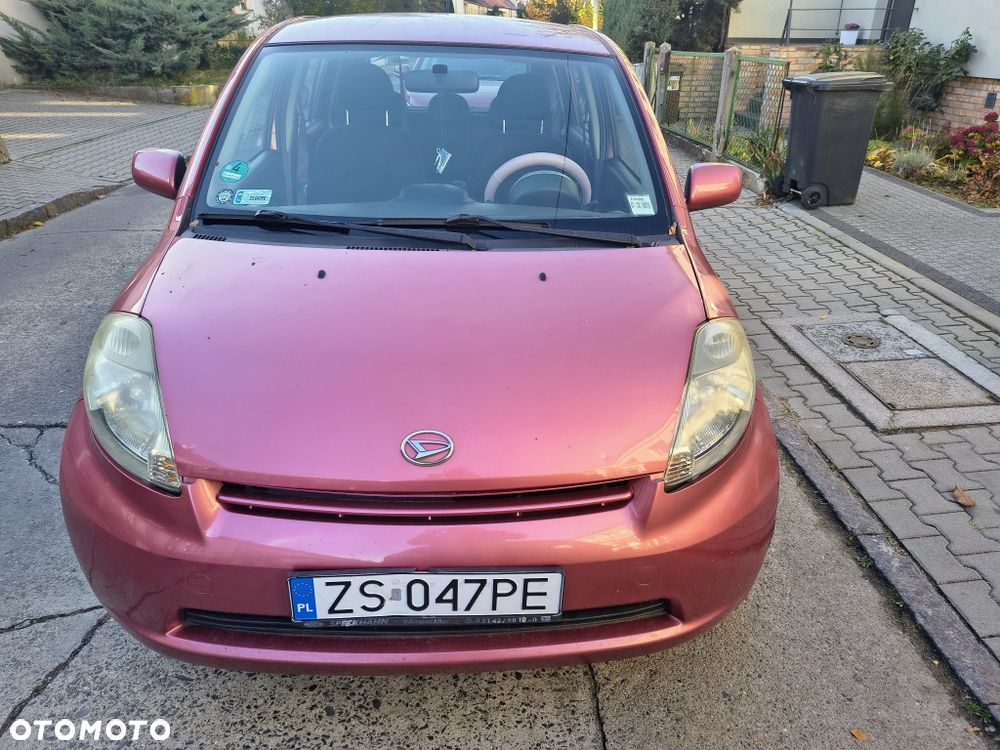 Daihatsu Sirion - 3
