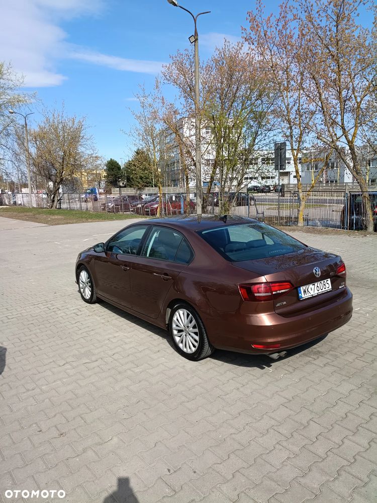 Volkswagen Jetta 1.4 TSI BMT Trendline - 4