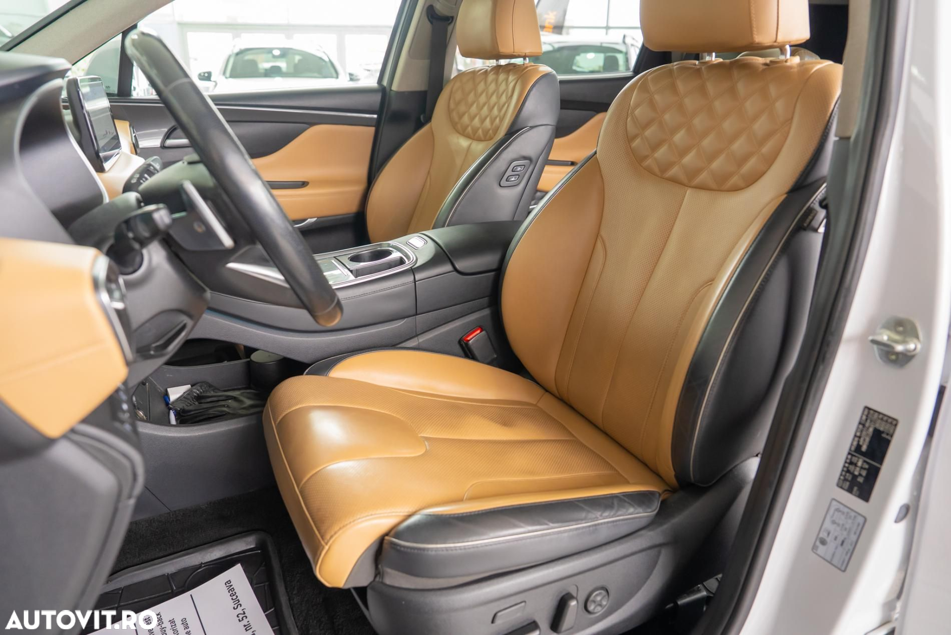 Hyundai Santa Fe Plug-in Hybrid 1.6 l 265 CP 4WD 6AT Luxury - 6