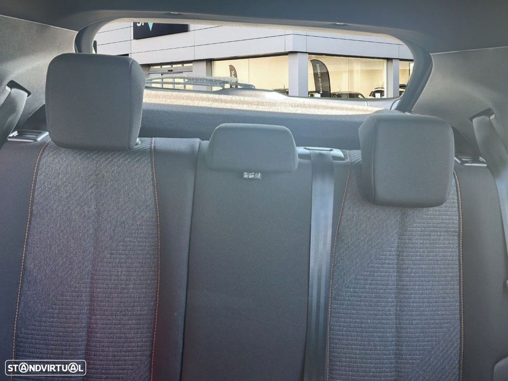 Peugeot 2008 1.2 Style — fotografia 9