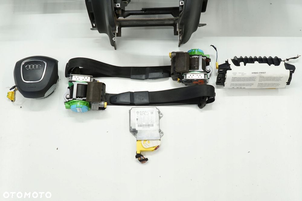 AUDI A4 B8 09R DESKA ROZDZIELCZA KOKPIT AIRBAG EUROPA 8K1857041A - 8