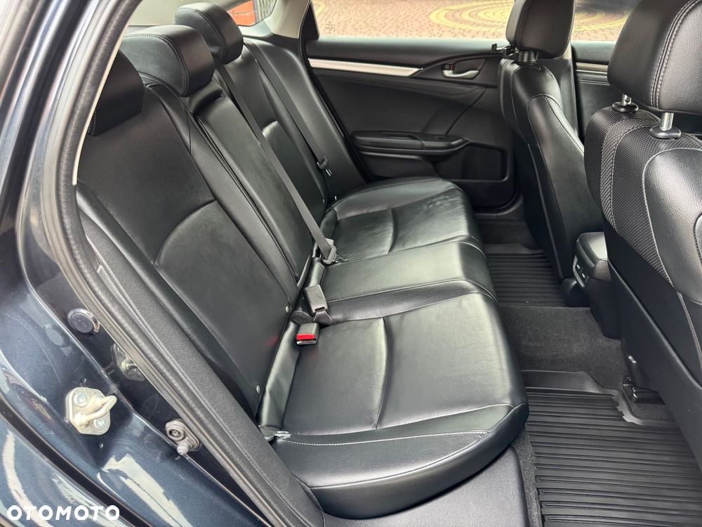 Honda Civic 1.5 i-VTEC Turbo CVT Executive - 16