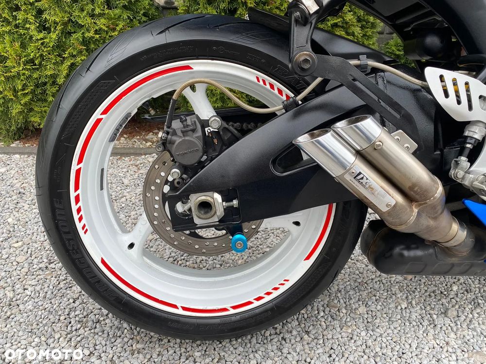 Suzuki GSX-R - 26
