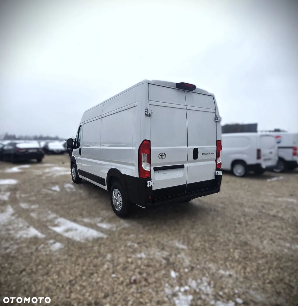 Toyota Proace MAX - 12