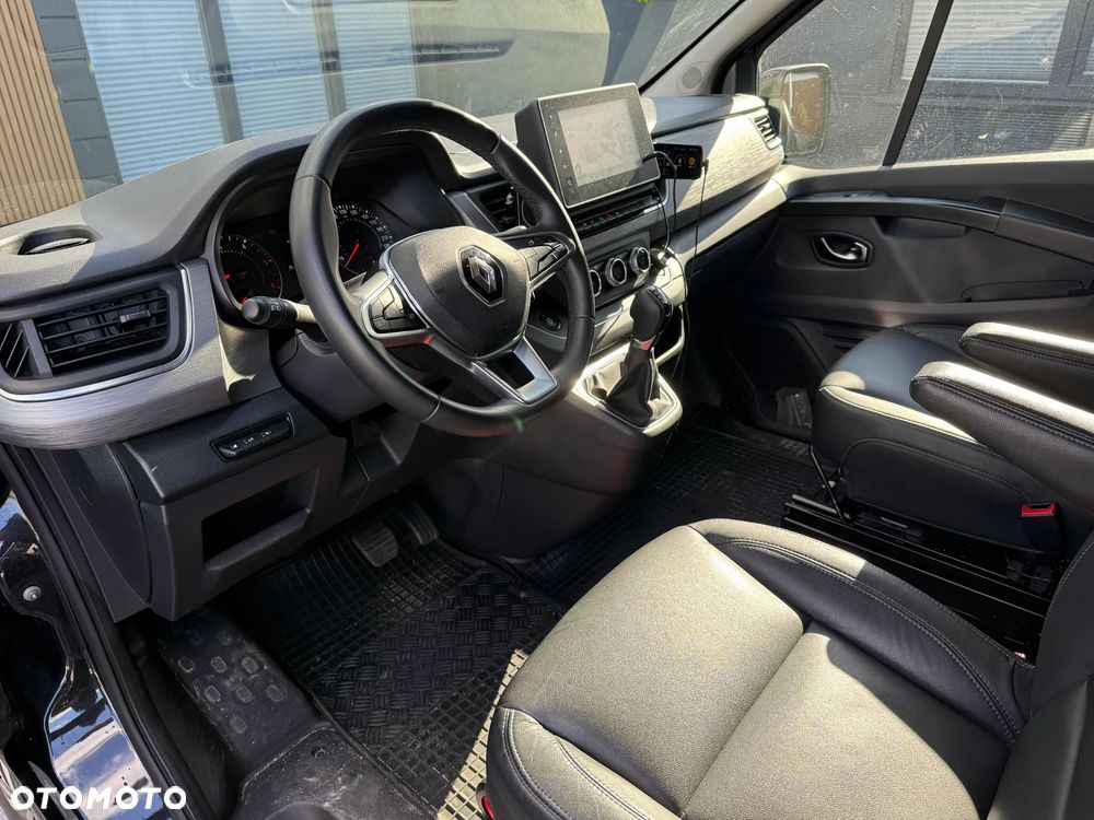 Renault Trafic - 12