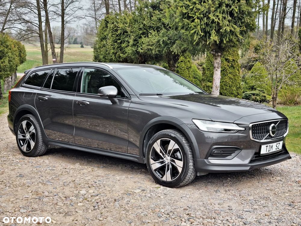 Volvo V60 Cross Country B4 D AWD Ultimate - 6