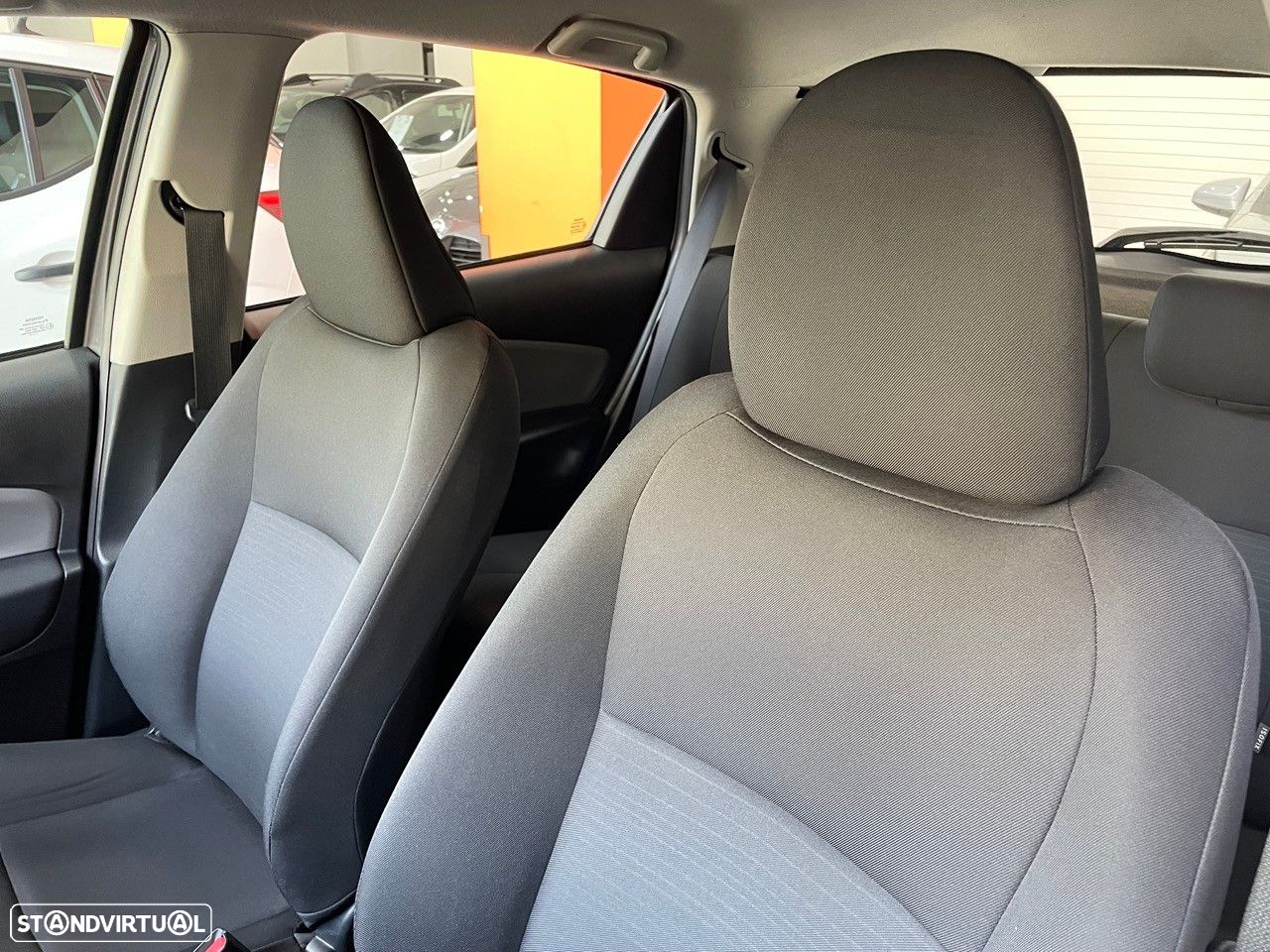 Toyota Yaris 1.4 D-4D ACtive - 8