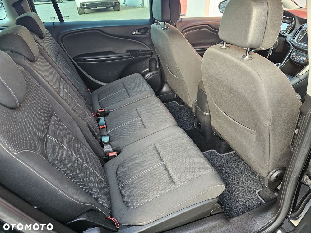 Opel Zafira Tourer 1.4 Turbo ecoFLEX Start/Stop Business Innovation - 23