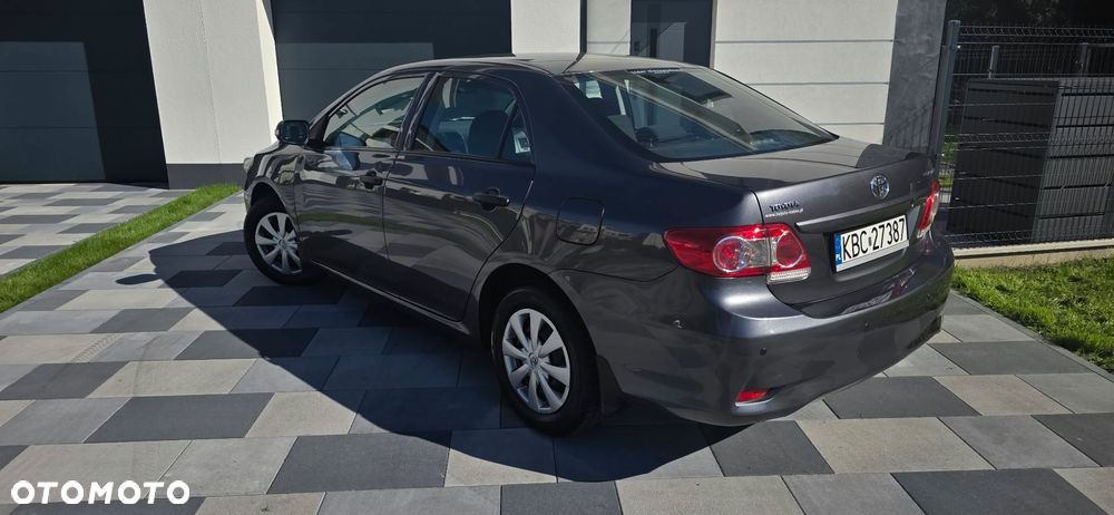 Toyota Corolla - 27