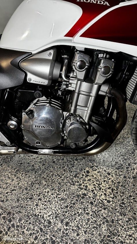 Honda CB - 3