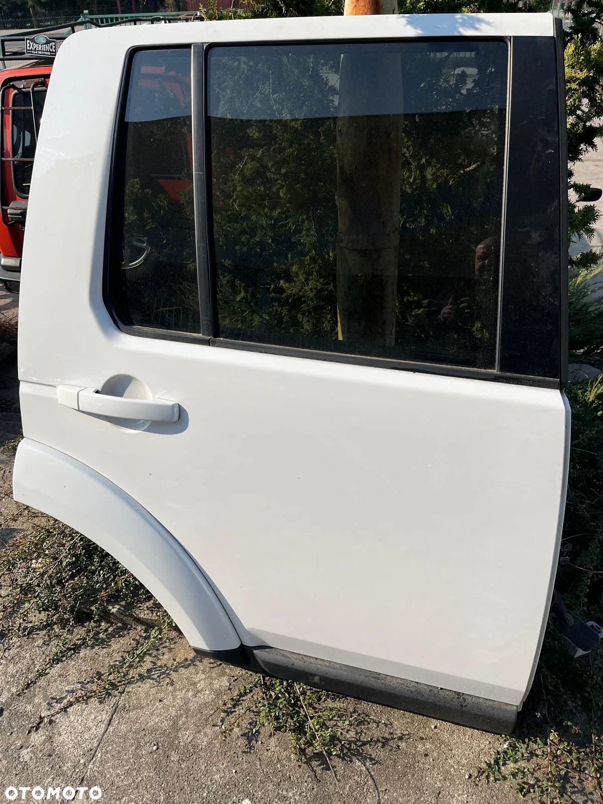 Drzwi tylne prawe białe Land Rover Discovery 4 IV - 1
