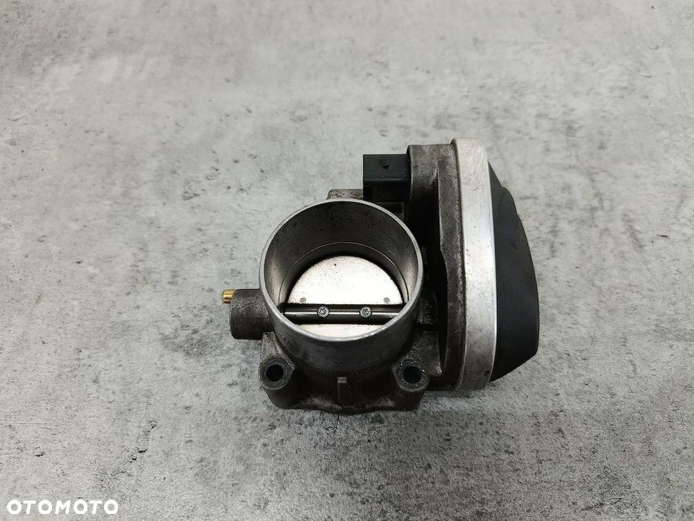 PRZEPUSTNICA RENAULT CLIO III 8200190230  8200171134-B VDO 1.6 16V - 2