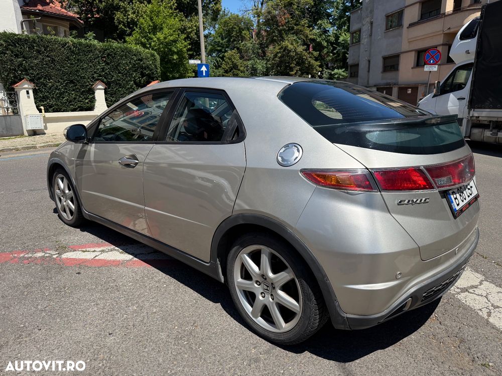 Honda Civic 1.8 SOHC i-VTEC MT Sport - 4