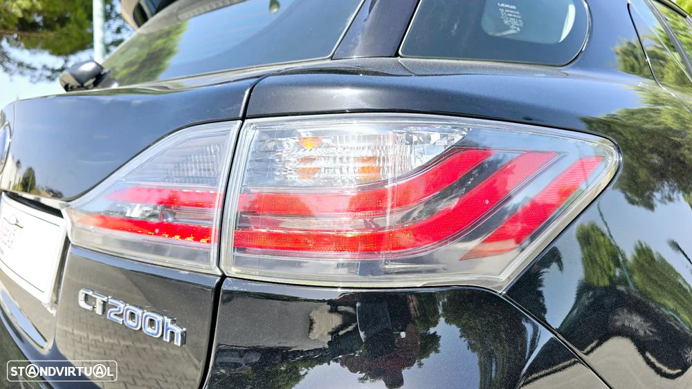 Lexus CT 200h 09 P.Dynamic - 33