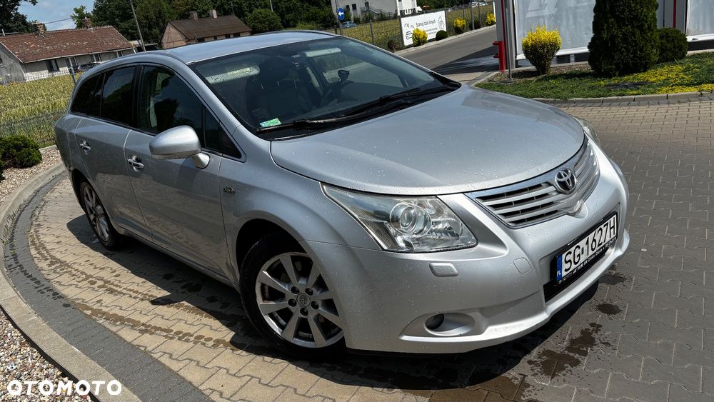 Toyota Avensis 2.2 D-CAT Premium - 4