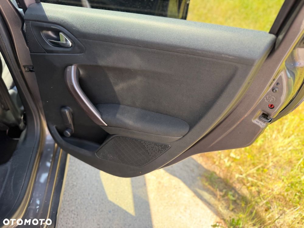 Peugeot 2008 82 VTI Active - 38
