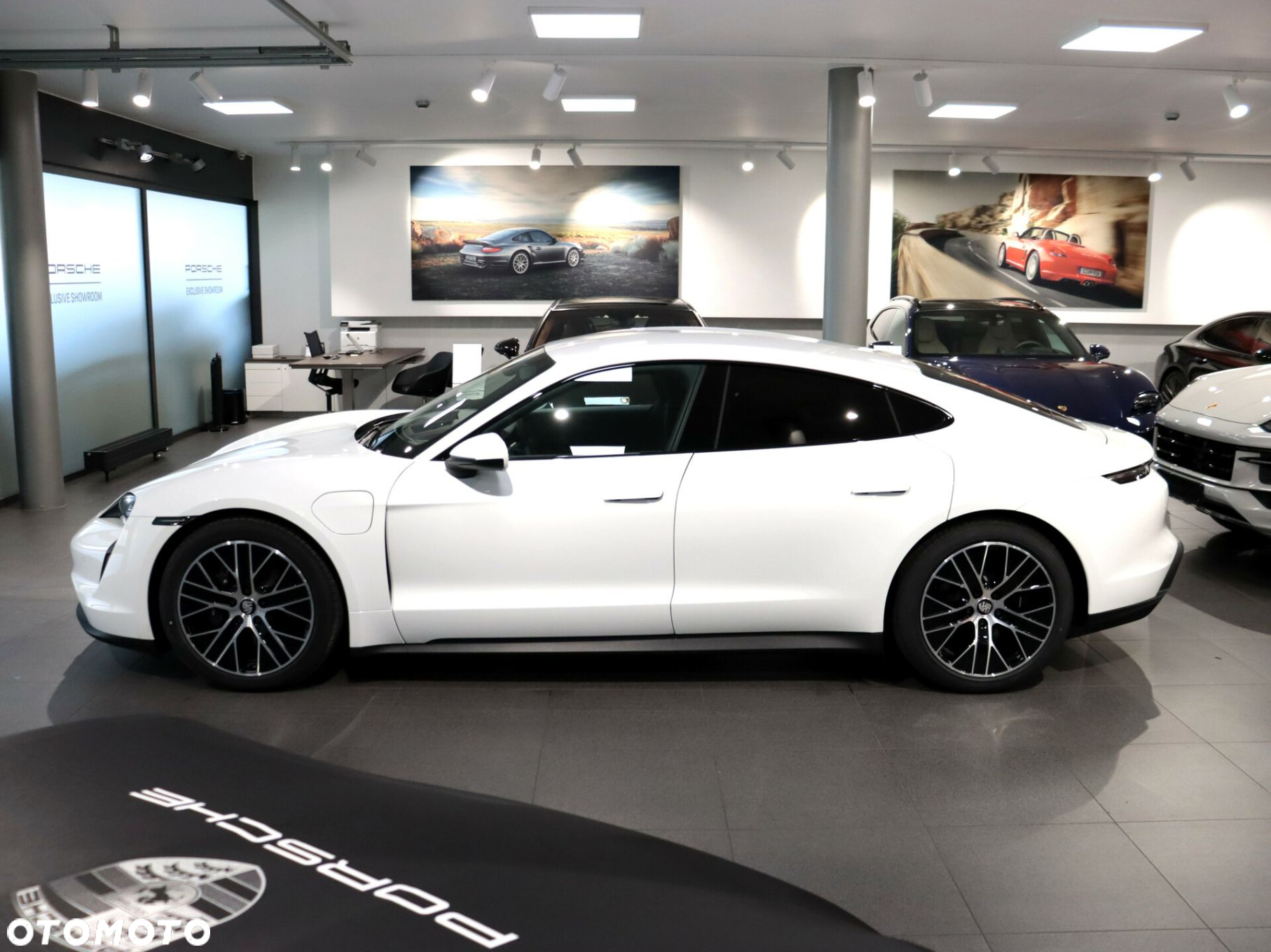 Porsche Taycan Performance Plus - 2