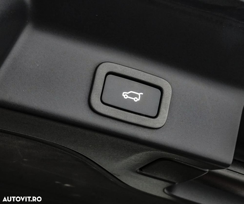 Jaguar F-Pace 20d AWD R-Sport - 23