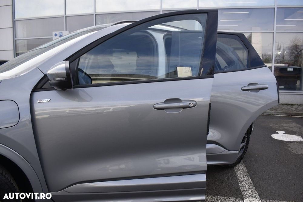 Ford Kuga 2.5 Duratec FWD PHEV ST-Line X - 21