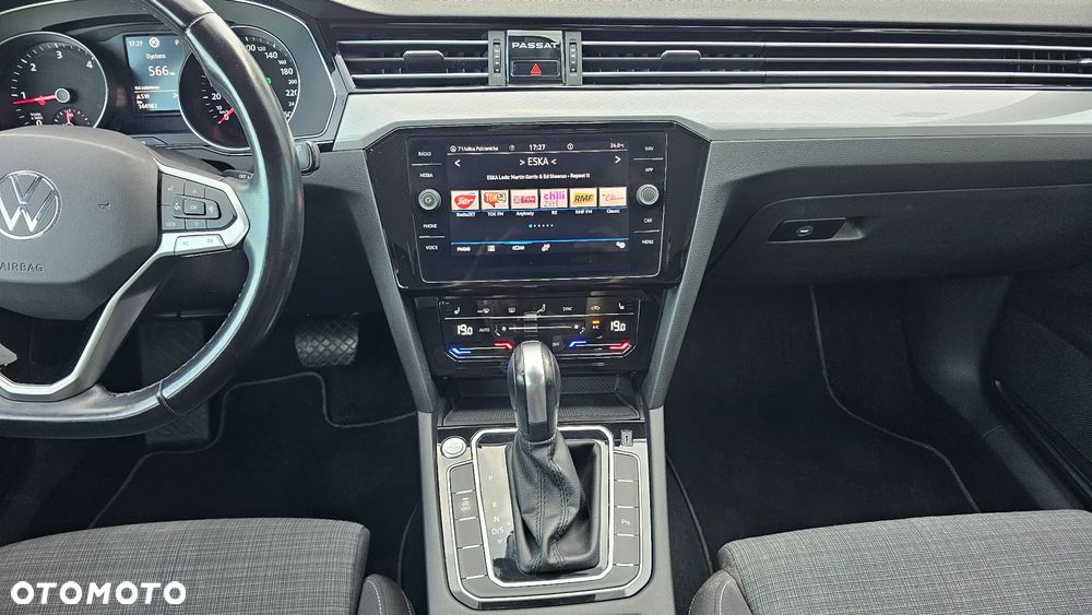 Volkswagen Passat Variant 2.0 TDI EVO Business DSG - 18