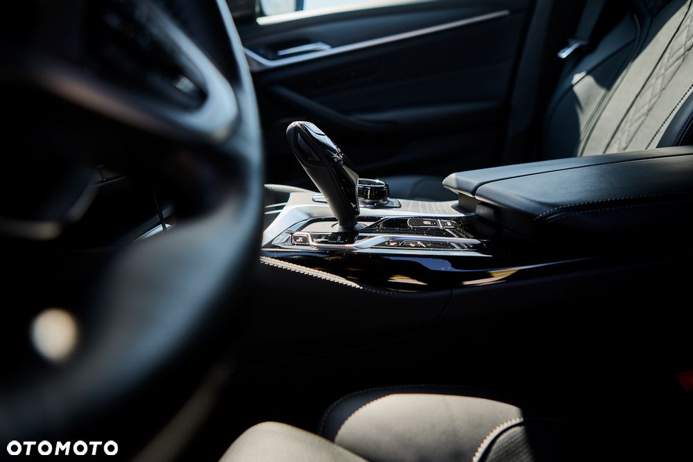 BMW Seria 5 - 11