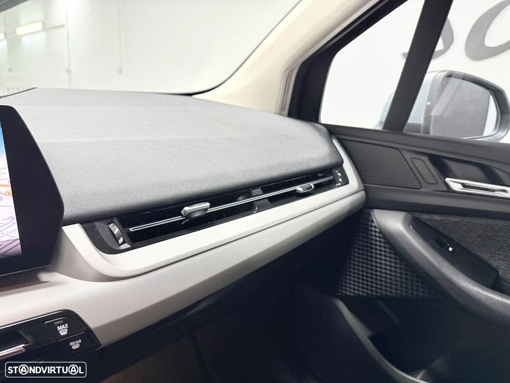 BMW 218 Active Tourer d Auto - 17