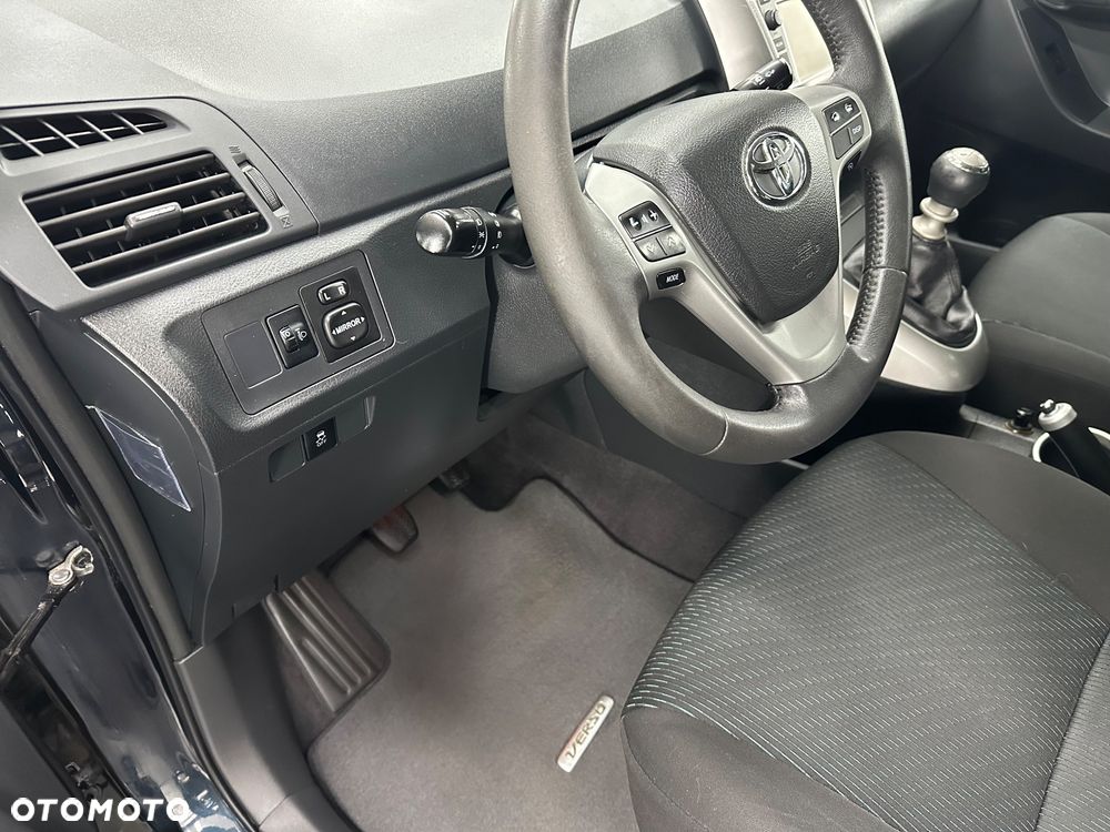 Toyota Verso - 13