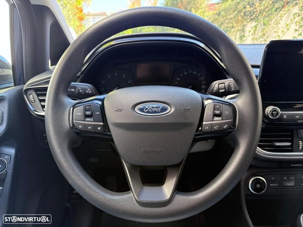 Ford Fiesta 1.1 Ti-VCT Business - 36