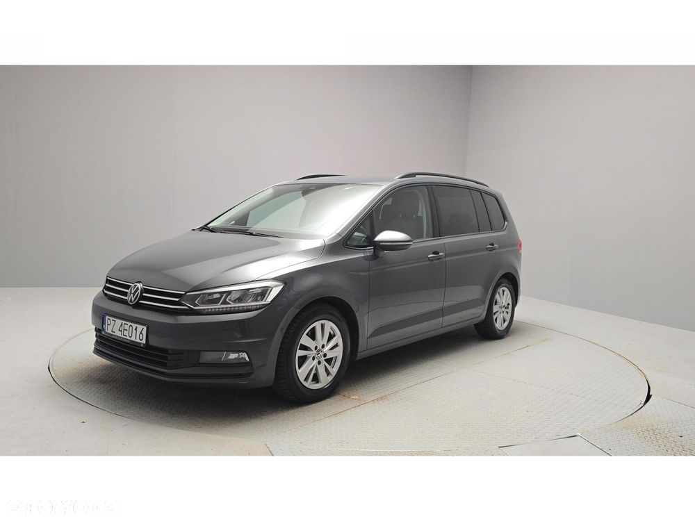 Volkswagen Touran - 1