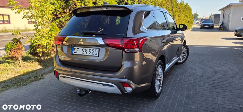 Mitsubishi Outlander 2.4 4WD Diamant+ - 12