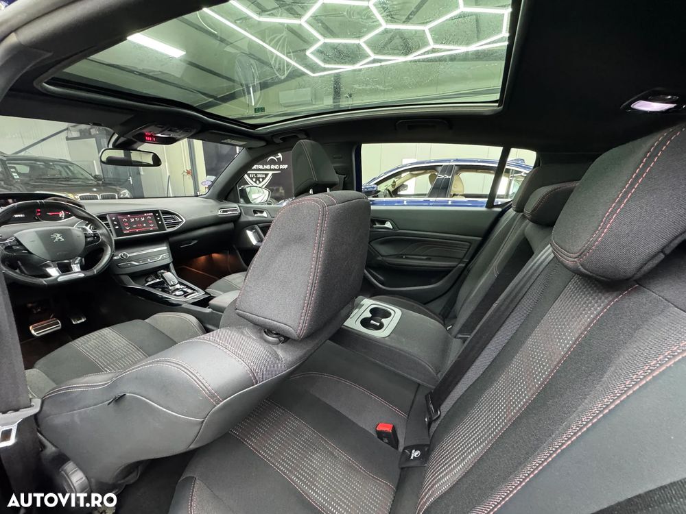 Peugeot 308 PureTech 130 GPF EAT8 Stop & Start GT - 4
