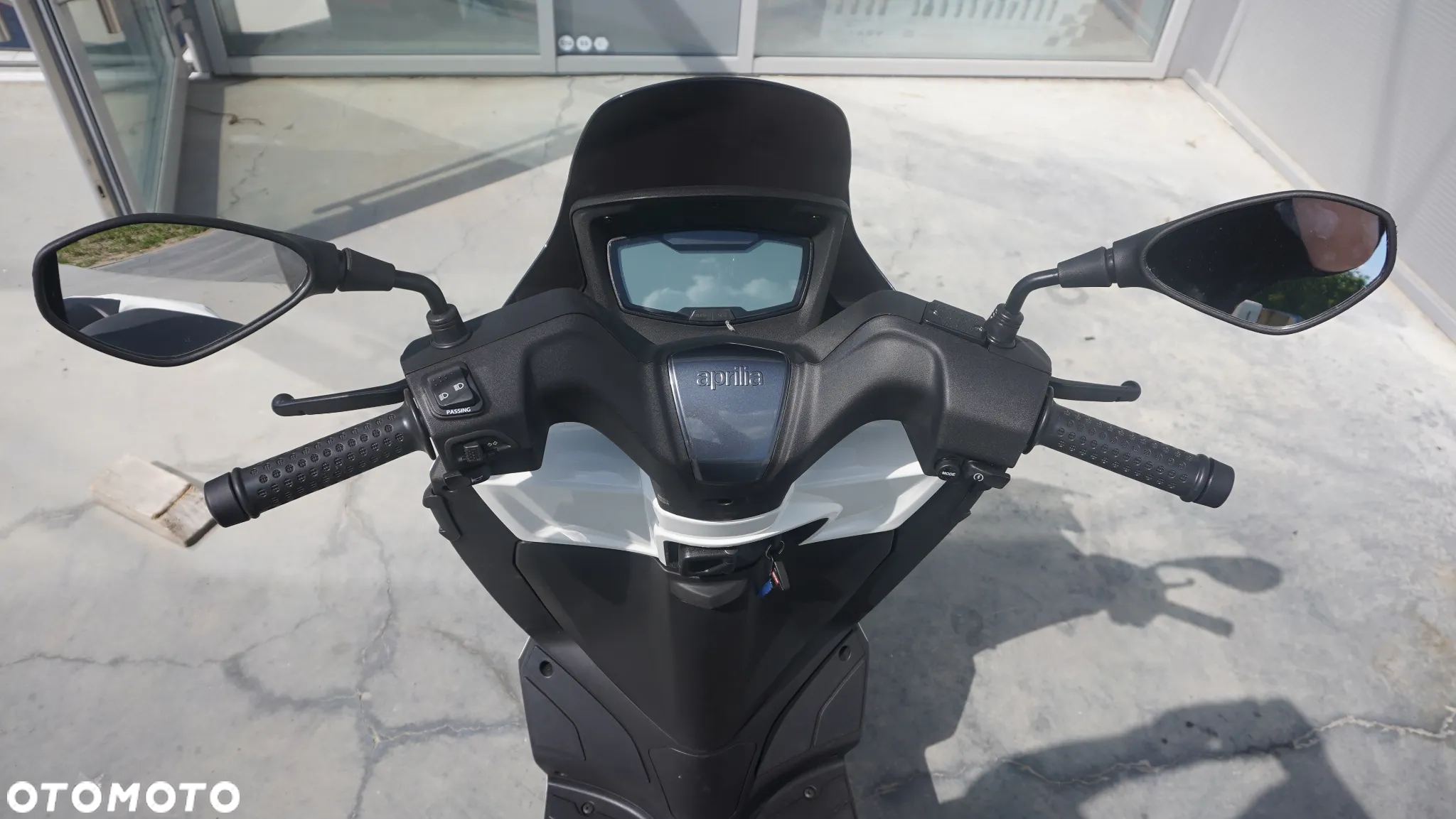 Aprilia Inny - 8
