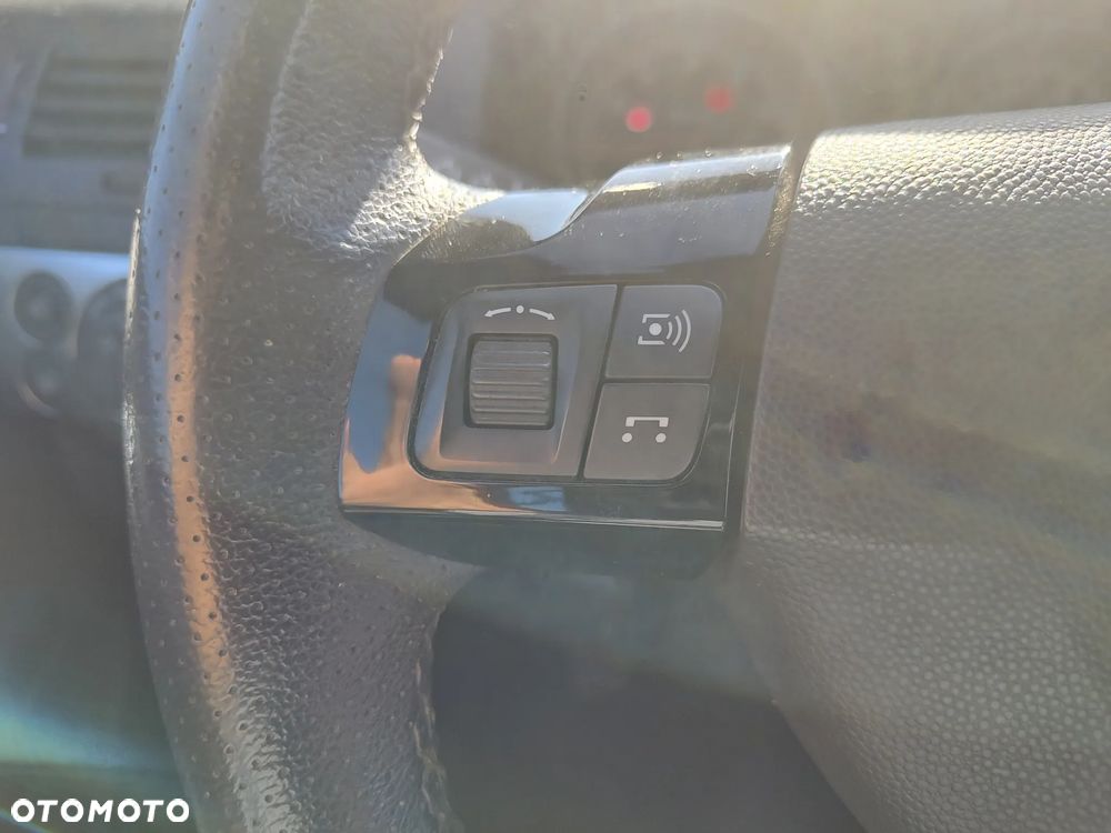 Opel Astra 1.6 Cosmo - 19