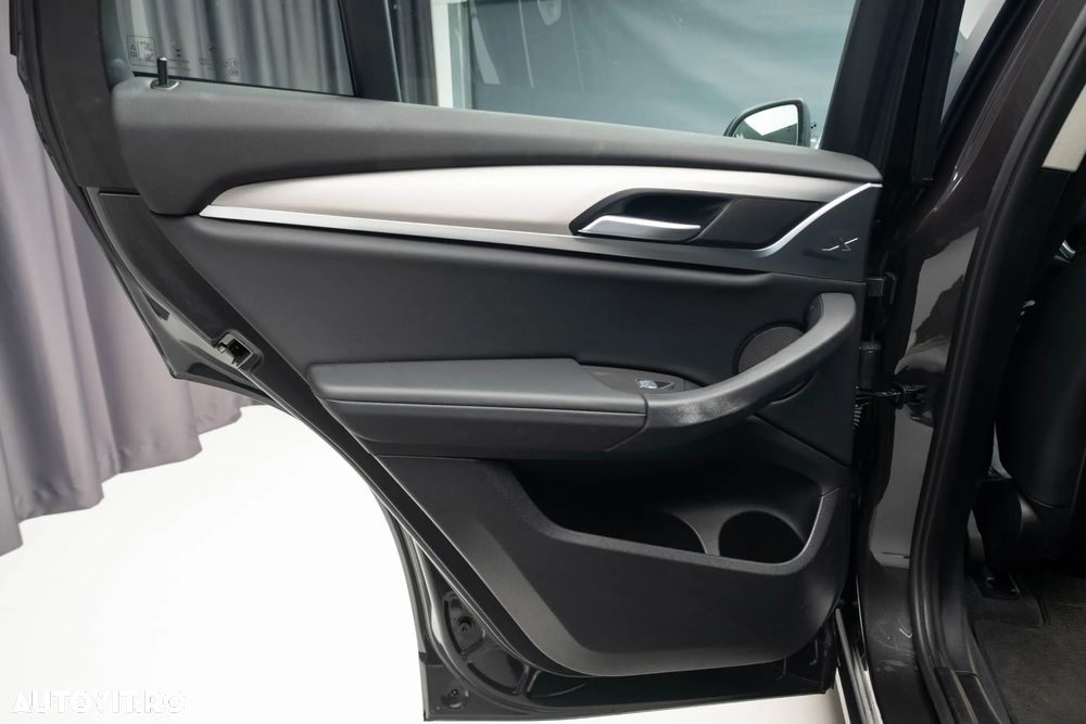 BMW X4 xDrive30d AT MHEV - 29