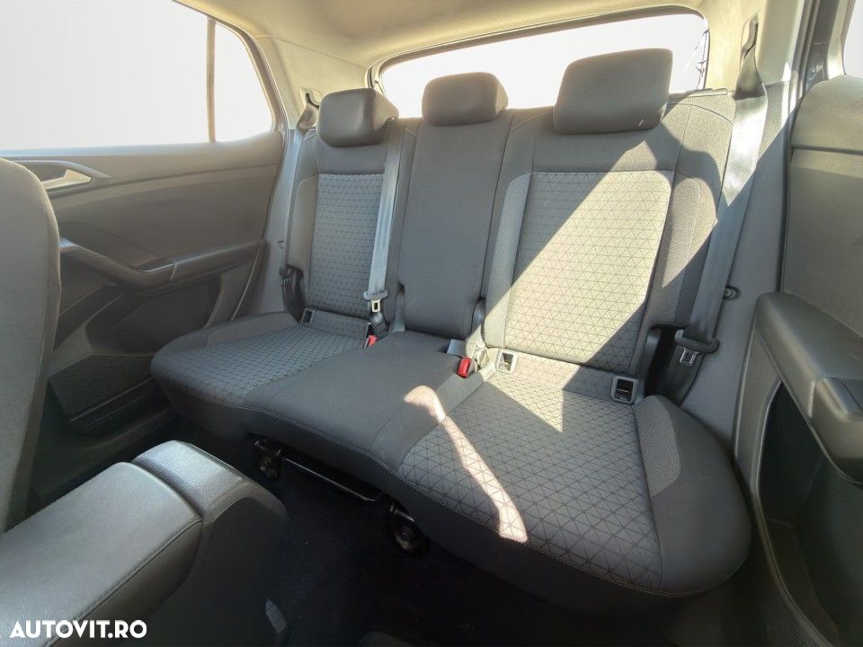 Volkswagen T-Cross - 22