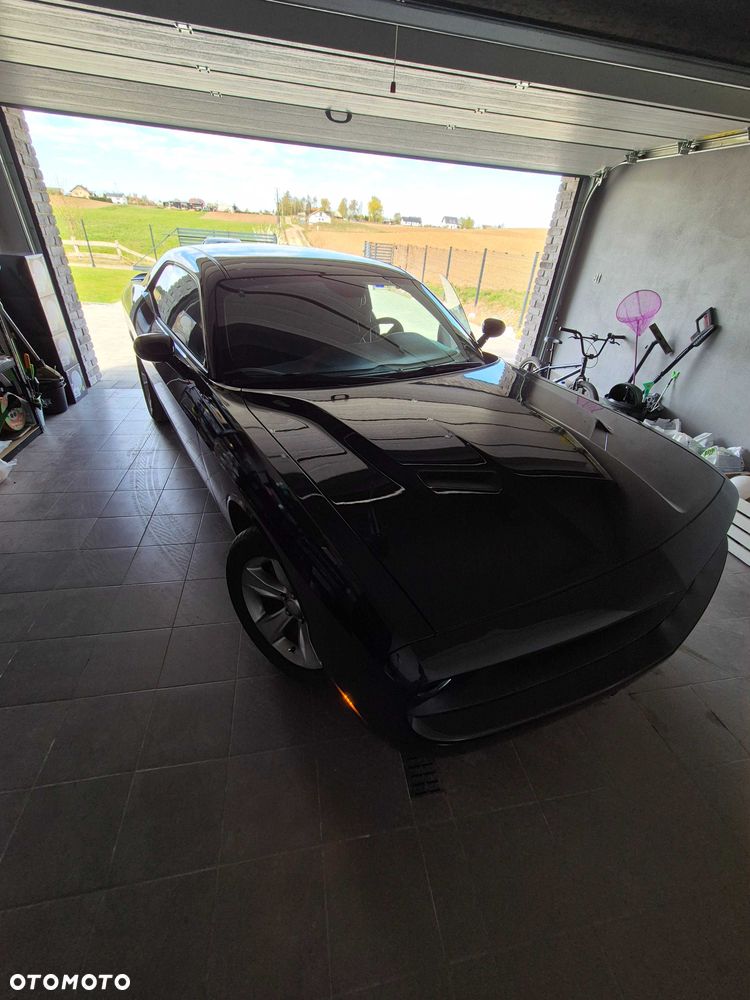 Dodge Challenger - 5