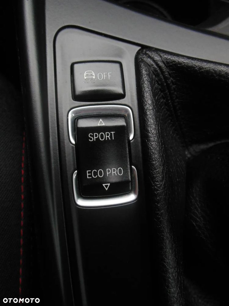 BMW Seria 1 118i Sport Line - 25