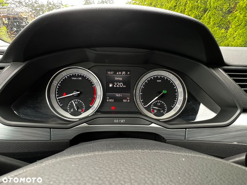 Skoda Superb 1.5 TSI ACT DSG Active - 8