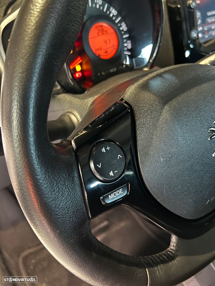 Peugeot 108 1.0 VTi Allure - 21