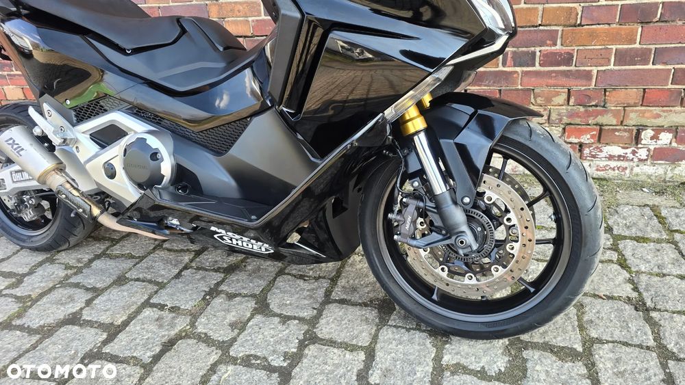 Honda NSS - 19