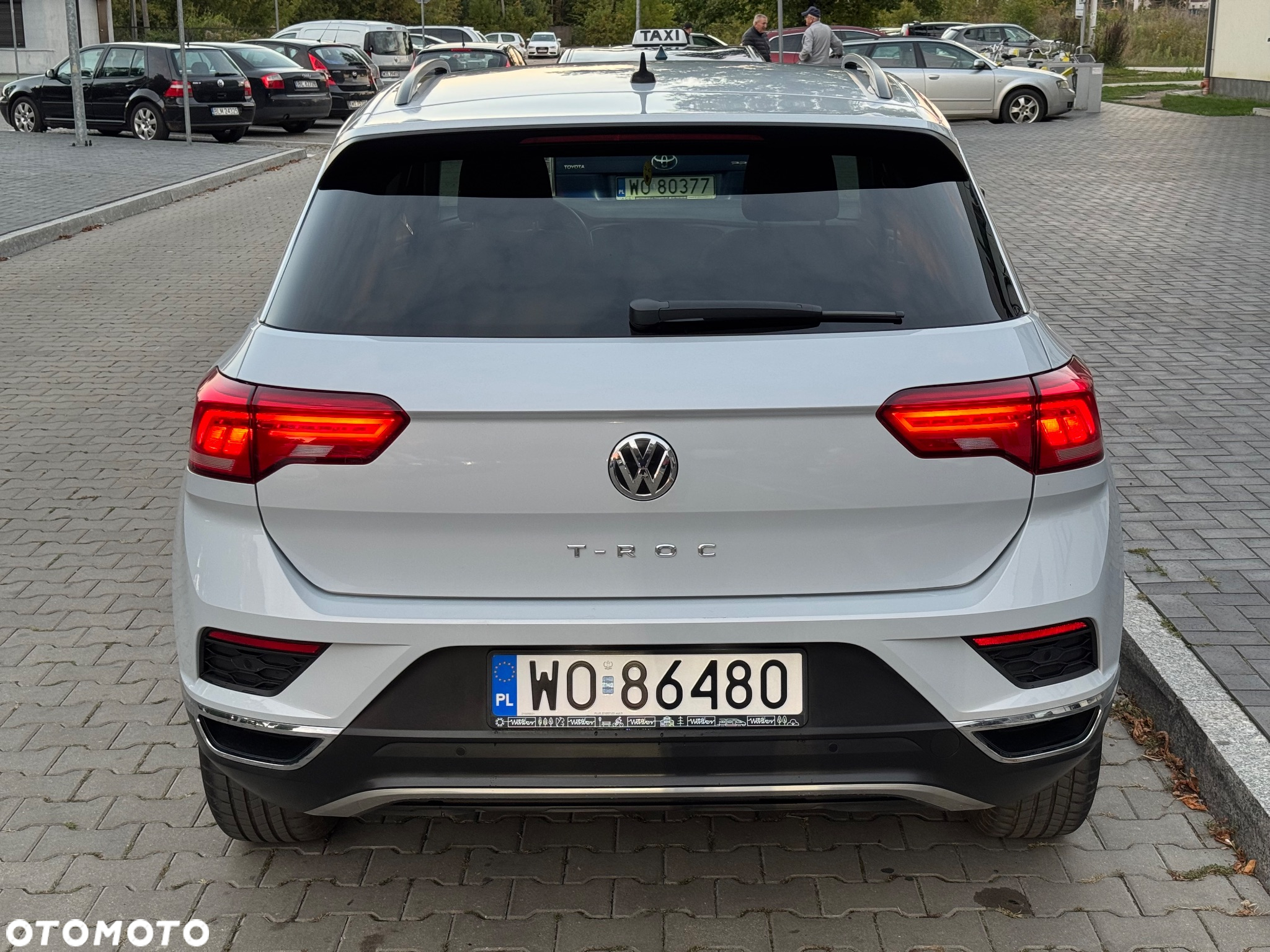 Volkswagen T-Roc 1.0 TSI Advance - 23