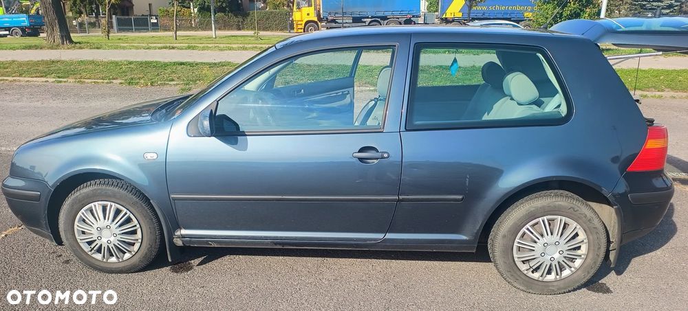 Volkswagen Golf - 8