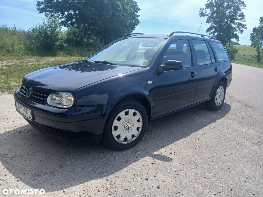 Volkswagen Golf - 22