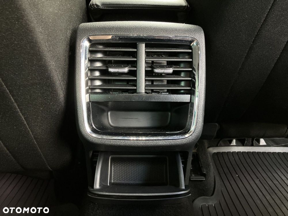 Skoda Octavia 2.0 TDI SCR Style DSG - 24