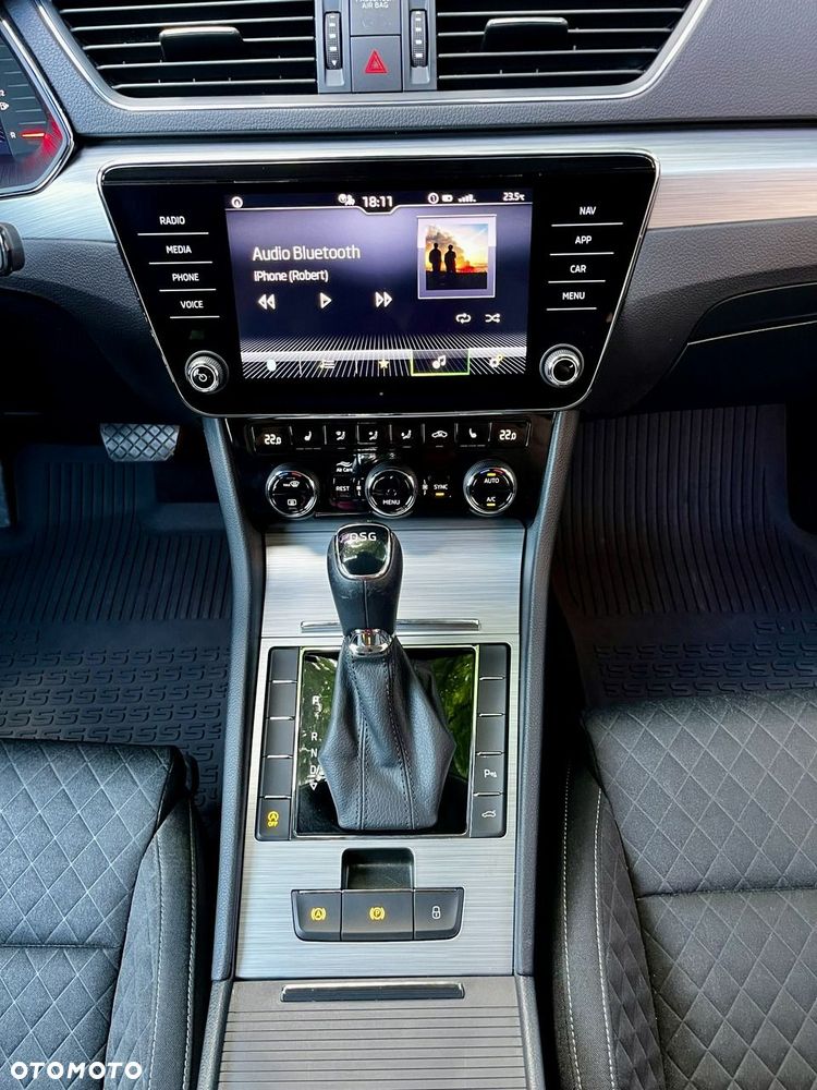 Skoda Superb 2.0 TDI SCR Ambition DSG - 23