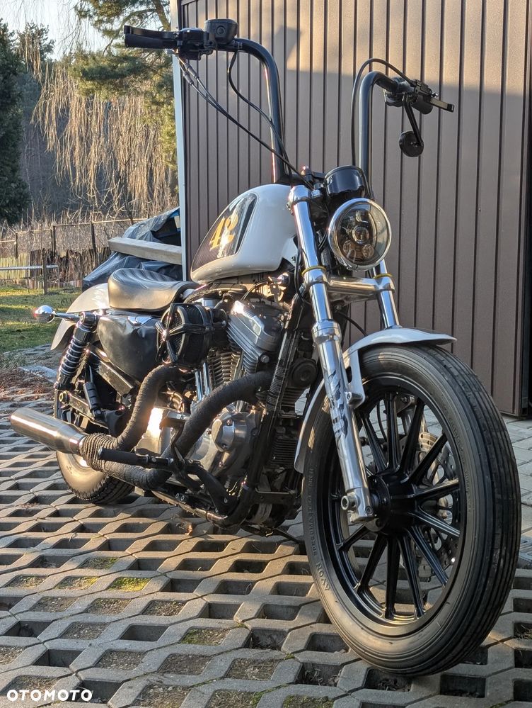 Harley-Davidson Sportster Iron 883 - 3