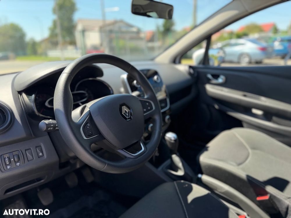 Renault Clio - 6