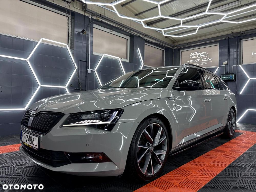 Skoda Superb 2.0 TDI 4x4 DSG Sportline - 14