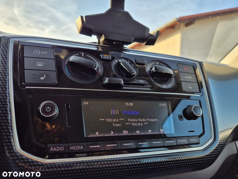 Volkswagen up! - 22